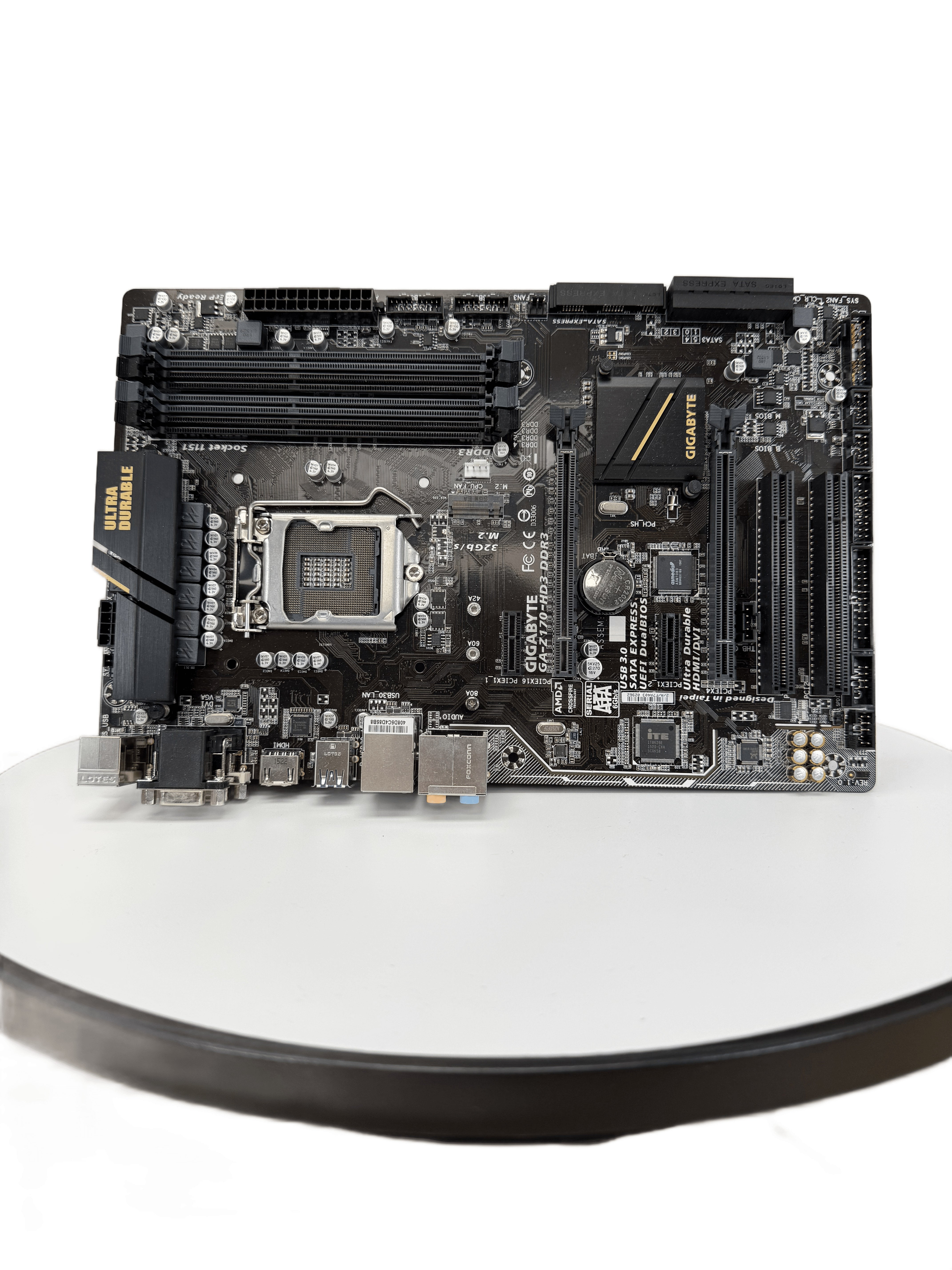 Gigabyte GA-Z170-HD3 DDR3 LGA1151 Motherboard — For Parts / Not Working — photo 1